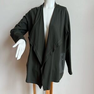LOGO Lori Goldstein green jacket with zippered pockets